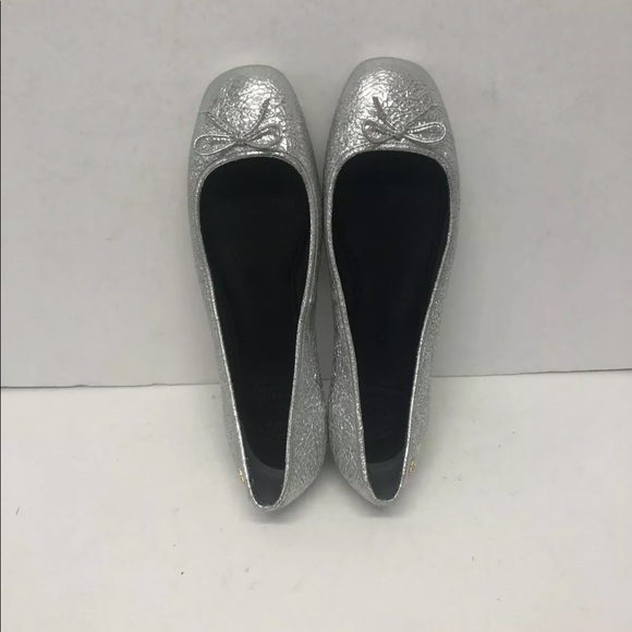 New Tory Burch Metalic Silver Flats Shoes Sz 7.5 M - Picture 3 of 6